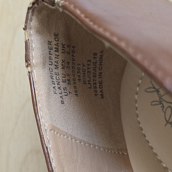 Jaclyn Smith Whisky Pums Block High Heels Upper Fabric Size 7 - Picture 9 of 10